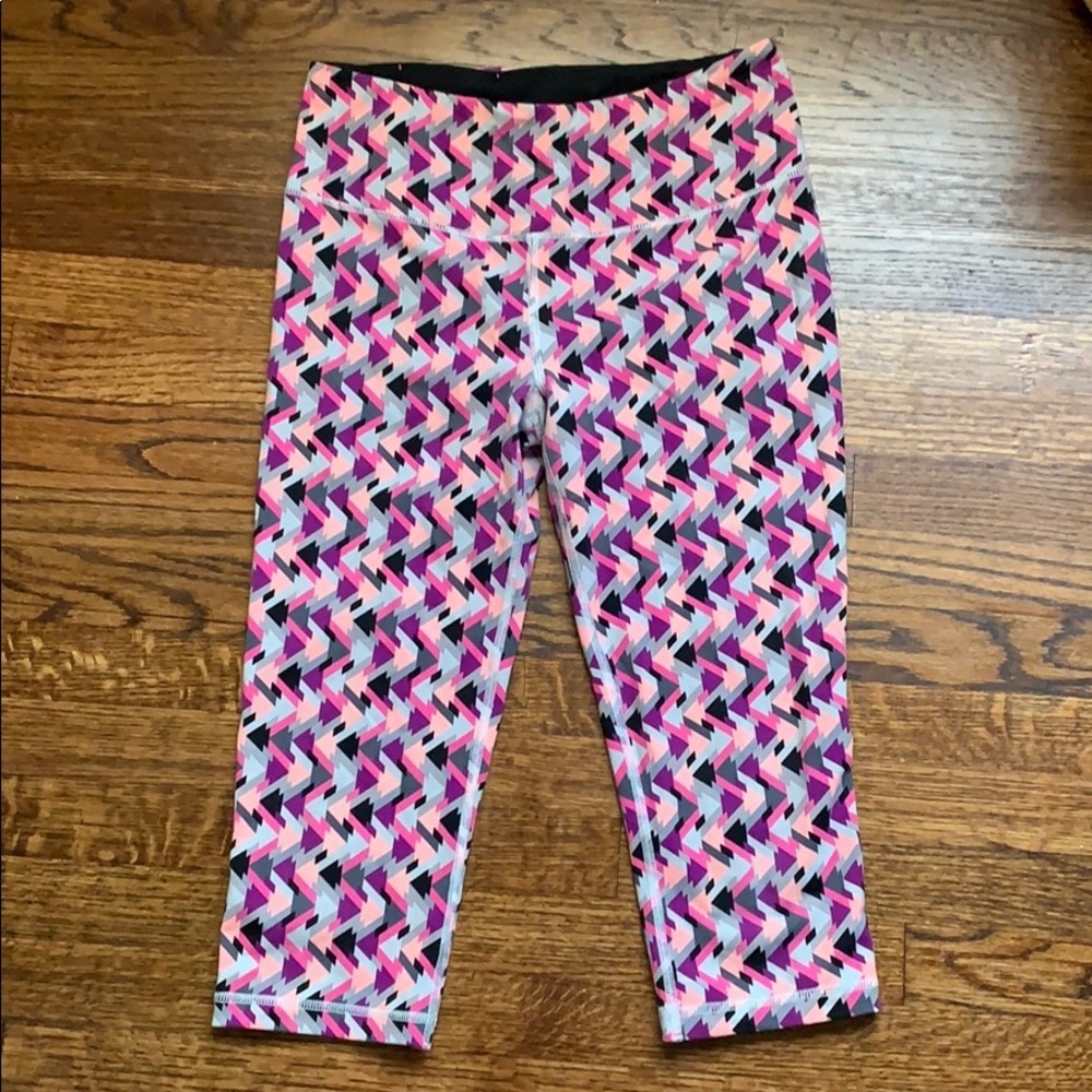 Victoria’s Secret Capri leggings